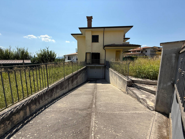 Villette a schiera in vendita a Colfelice