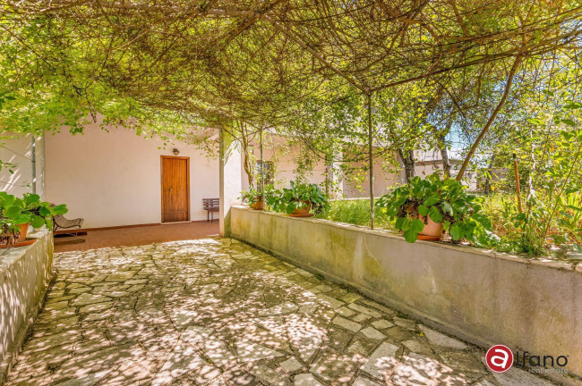 Casa indipendente in vendita a Campoli Appennino