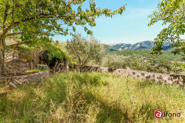 Casa indipendente in vendita a Campoli Appennino