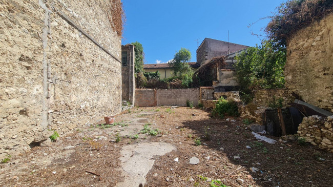 historic residence for sale in Sora