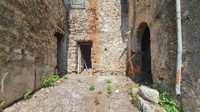 historic residence for sale in Sora