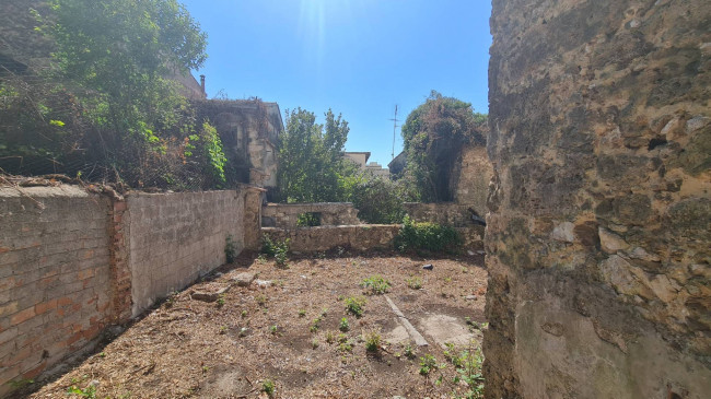 historic residence for sale in Sora