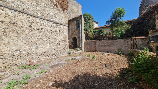 historic residence for sale in Sora