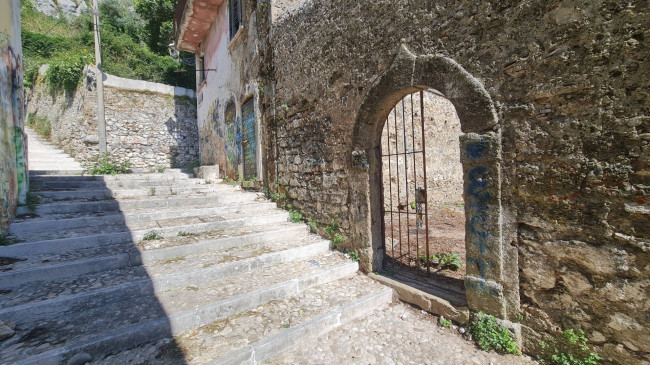 historic residence for sale in Sora