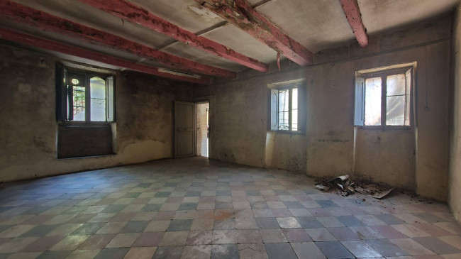 historic residence for sale in Sora