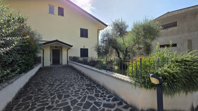 Apartment for sale in Arce