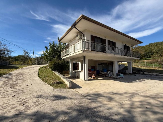 detached house for sale in Roccasecca