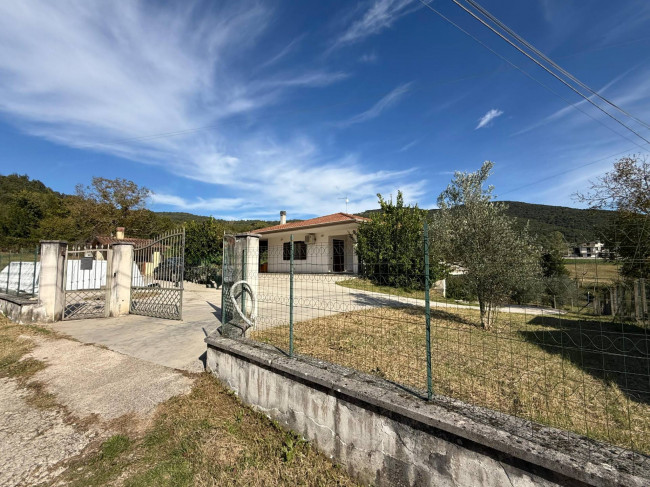 detached house for sale in Roccasecca