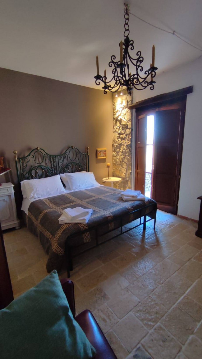 Abitazioni tipiche storiche in vendita a Sasso di Castalda