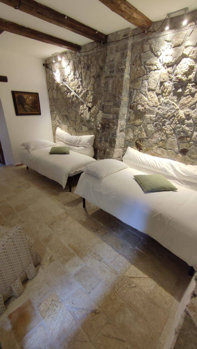 Abitazioni tipiche storiche in vendita a Sasso di Castalda