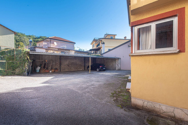 touristic for sale in Atina