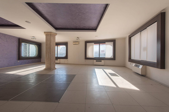 touristic for sale in Atina