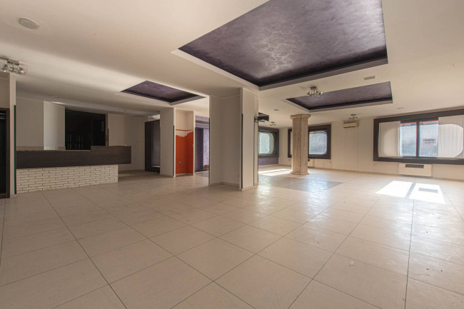 touristic for sale in Atina