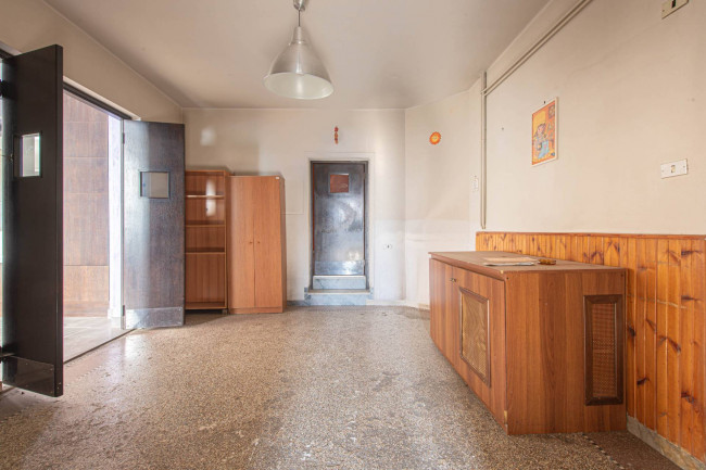 touristic for sale in Atina