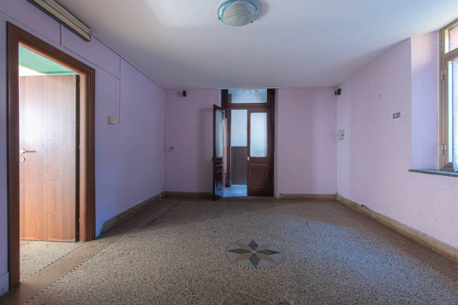 touristic for sale in Atina