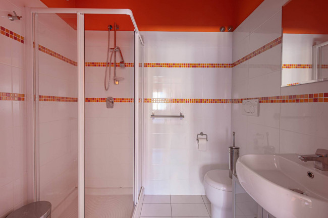 touristic for sale in Atina
