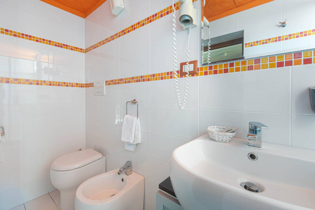 touristic for sale in Atina
