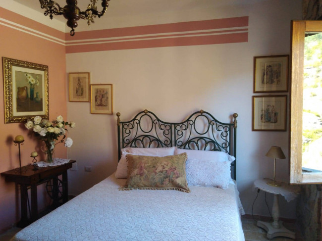 Abitazioni tipiche storiche in vendita a Sasso di Castalda