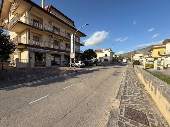 Locale commerciale in vendita a Roccasecca