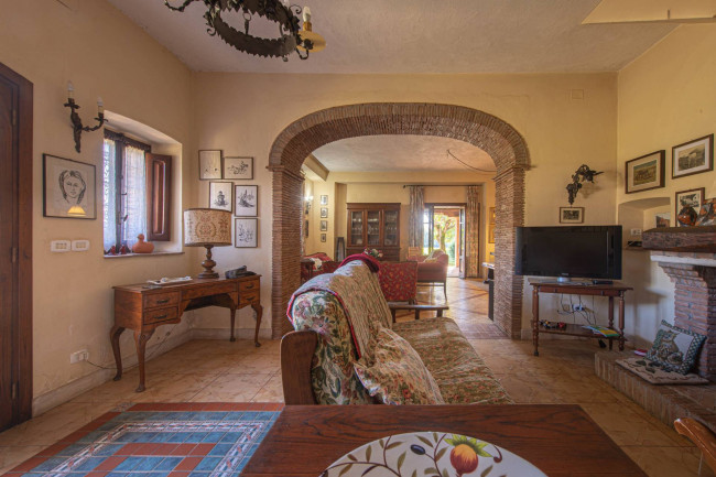 Casale di campagna in vendita a Roccasecca