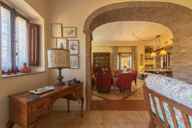 Casale di campagna in vendita a Roccasecca