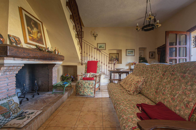 Casale di campagna in vendita a Roccasecca