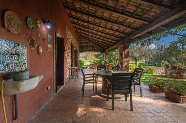 Casale di campagna in vendita a Roccasecca