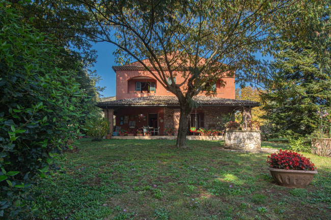 Casale di campagna in vendita a Roccasecca