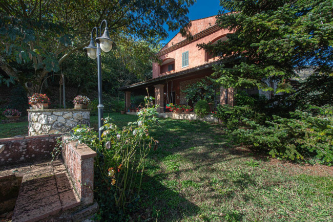 Casale di campagna in vendita a Roccasecca