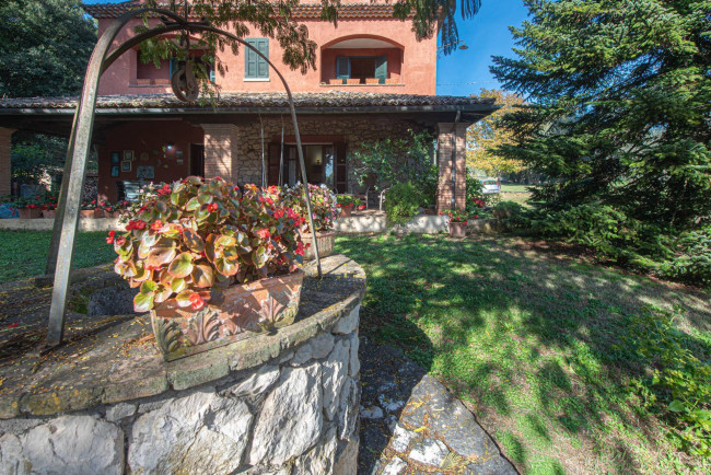 Casale di campagna in vendita a Roccasecca