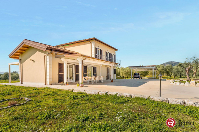 Villa in vendita a Roccasecca