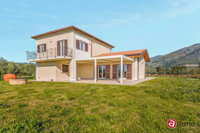 Villa in vendita a Roccasecca