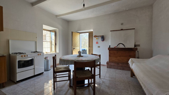 Casale di campagna in vendita a Santopadre