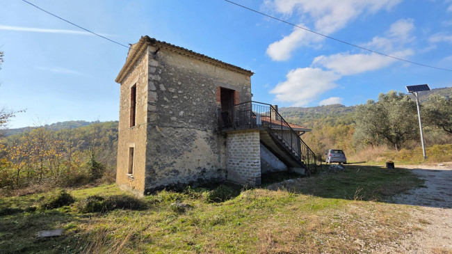 Casale di campagna in vendita a Santopadre