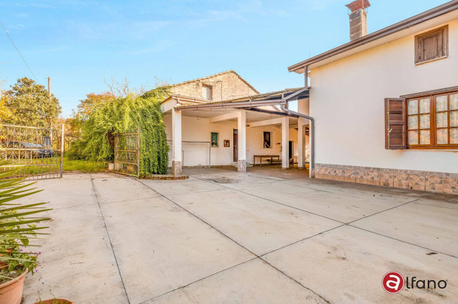 Casa indipendente in vendita a Pontecorvo