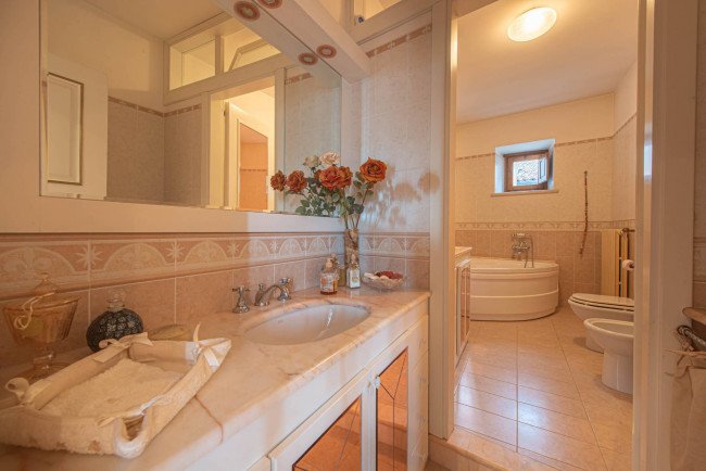 Abitazioni tipiche storiche in vendita a San Donato Val di Comino