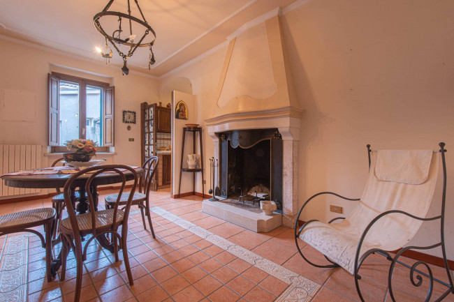 Abitazioni tipiche storiche in vendita a San Donato Val di Comino