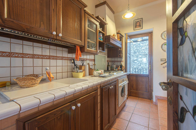 Abitazioni tipiche storiche in vendita a San Donato Val di Comino