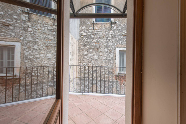 Abitazioni tipiche storiche in vendita a San Donato Val di Comino