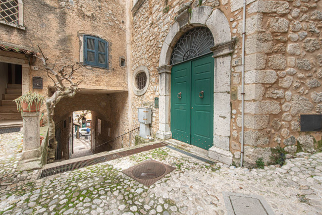Abitazioni tipiche storiche in vendita a San Donato Val di Comino