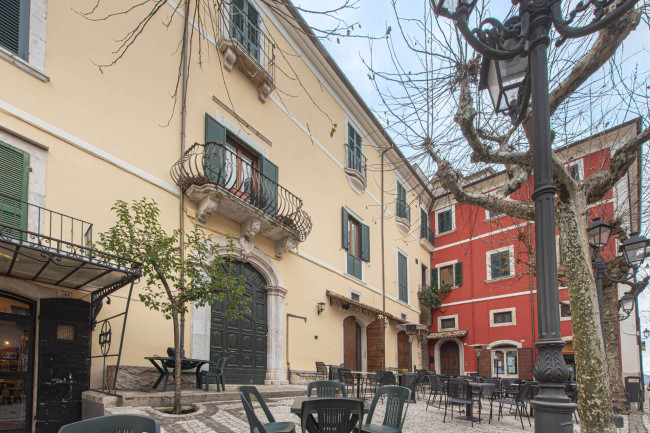 Abitazioni tipiche storiche in vendita a San Donato Val di Comino