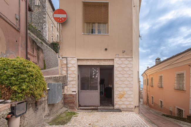 soluzione semiindipendente in vendita a Rocca d'Arce