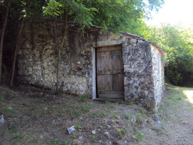 Rudere in vendita a Sant'Ambrogio sul Garigliano