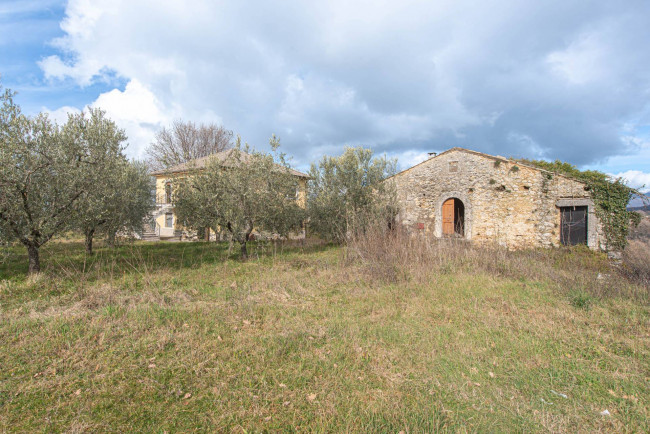 Casa indipendente in vendita a Santopadre