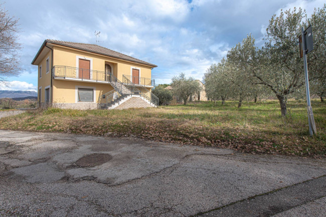Casa indipendente in vendita a Santopadre