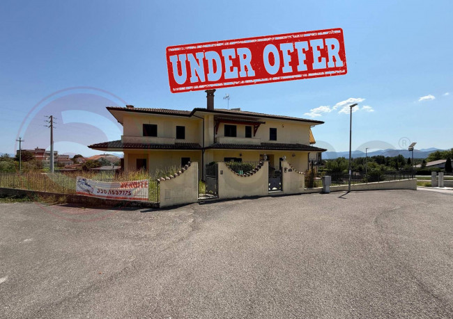 Villette a schiera in vendita a Colfelice