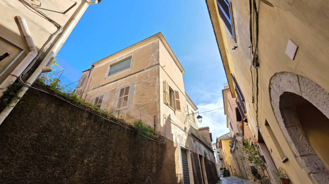 Palazzo storico in vendita a Priverno