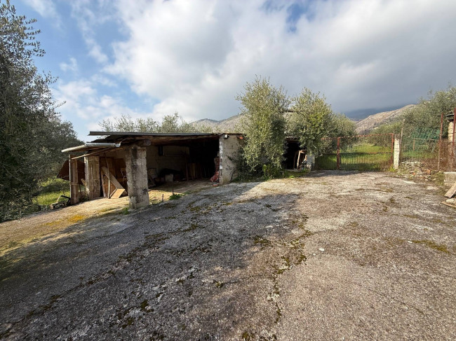 Casa indipendente in vendita a Piedimonte San Germano