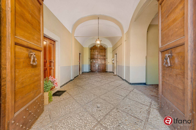 Palazzo storico in vendita a Isola del Liri