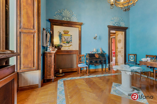 Palazzo storico in vendita a Isola del Liri